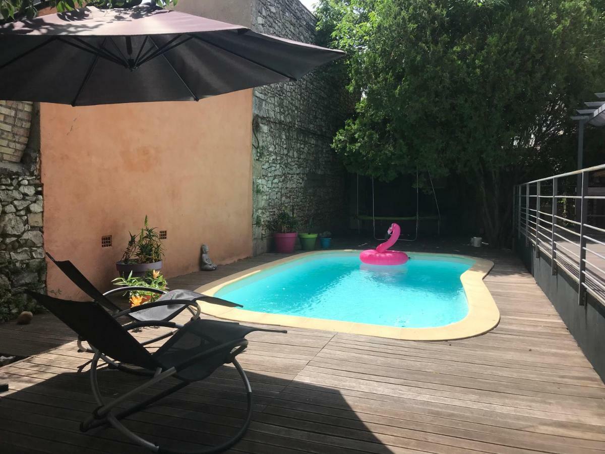 Allegria Nîmes Esterno foto
